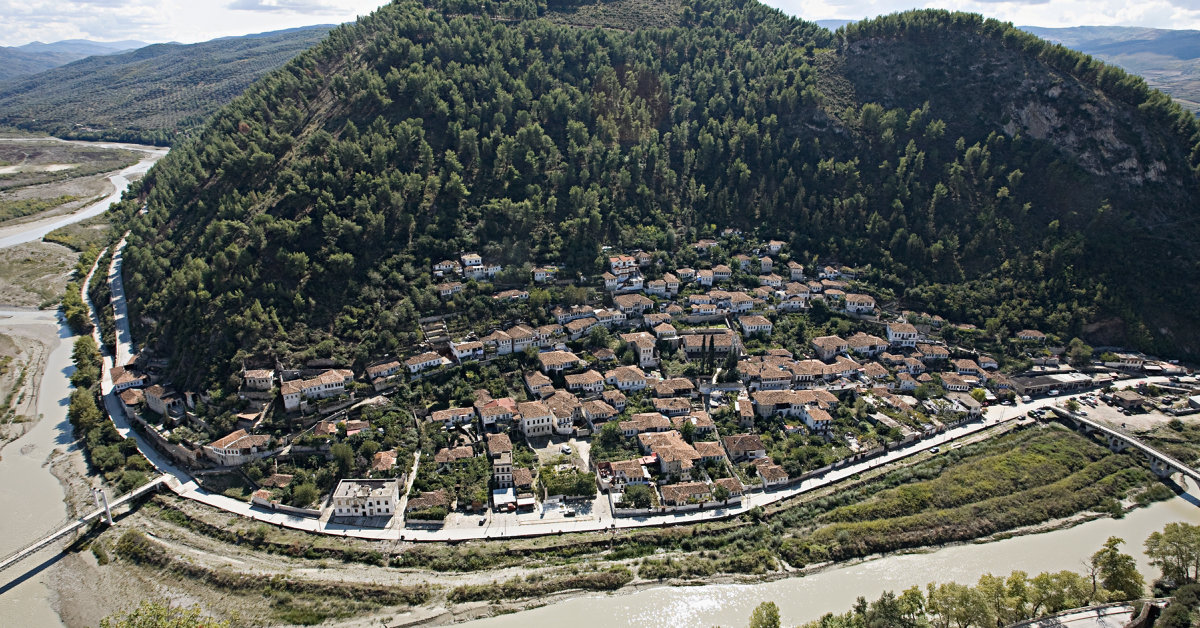 Albanien